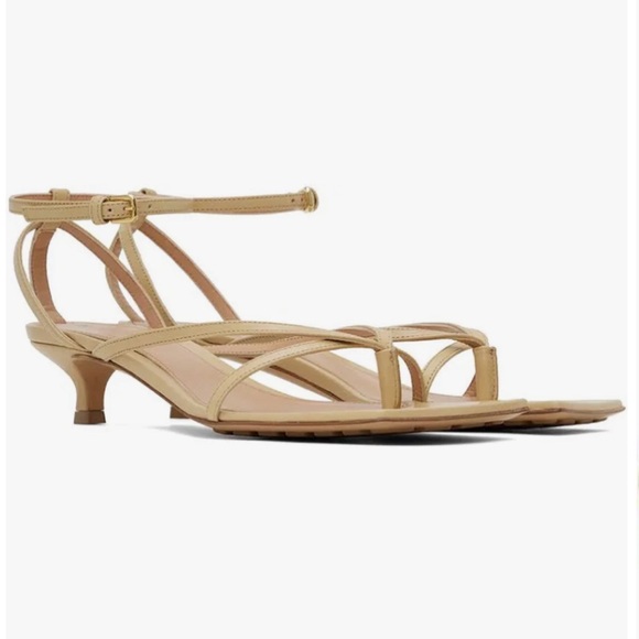 NIB Bottega Veneta Stretch Multi-Strap Leather Sandals Size 8 - NUDE - Picture 3 of 10